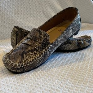 Impo Women's Loafers / Faux Python / Size 8